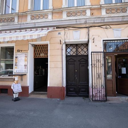 Studio Manzur Brasov Bagian luar foto