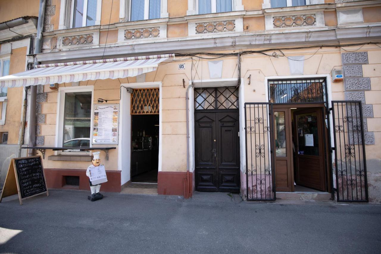 Studio Manzur Brasov Bagian luar foto